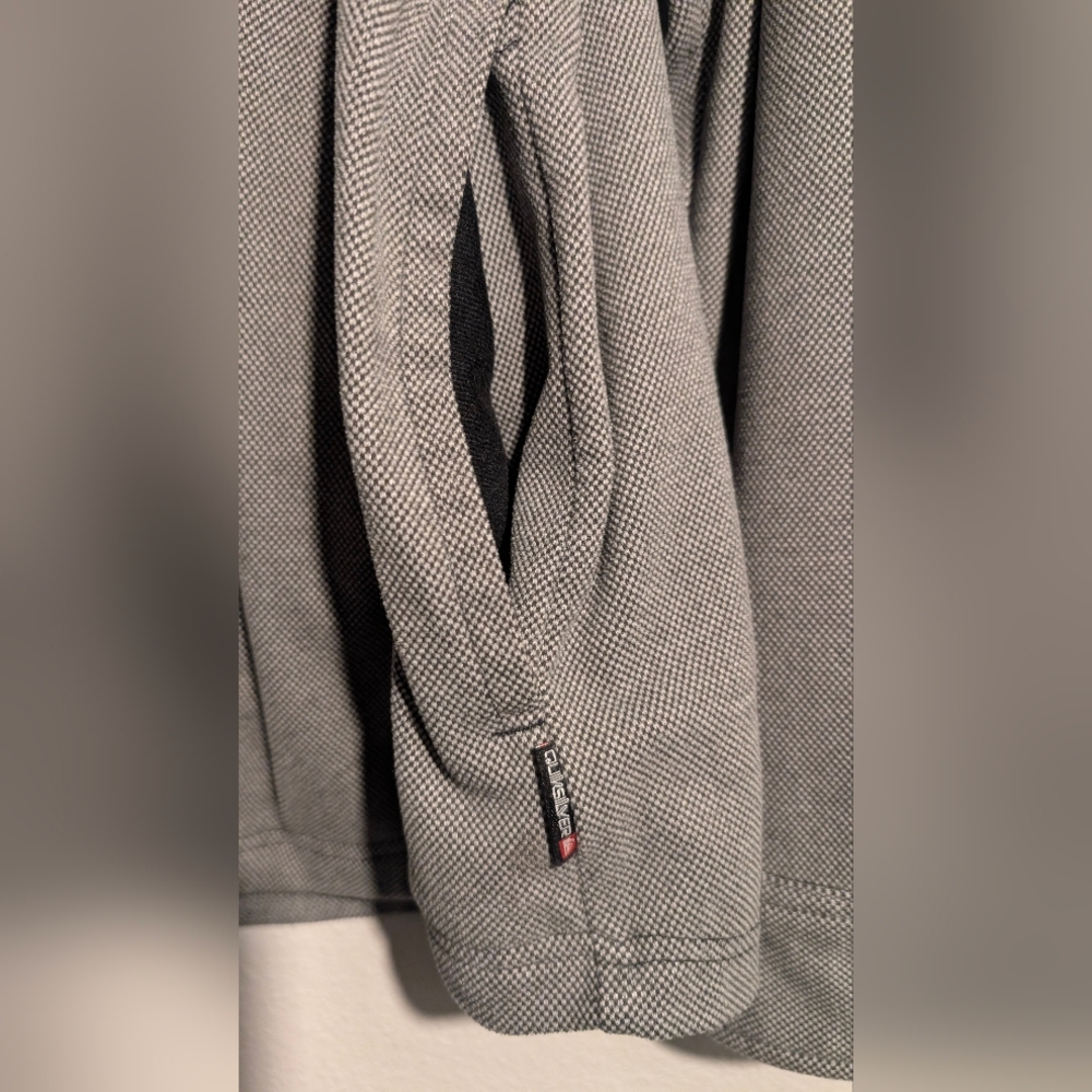 Quicksilver L Grey Soft Button Down W/ Pockets - image 3